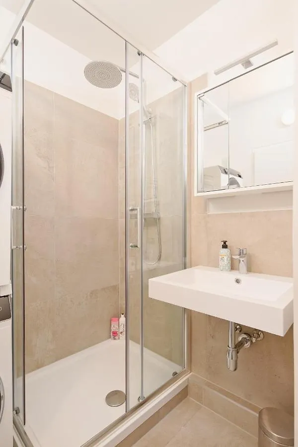 Whats-App Self-Check-In - Gemuetliches Studio Vienna 0*,  Austria